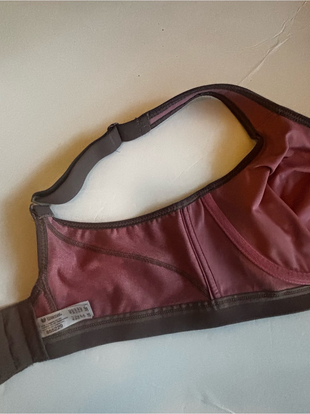 38D Wacoal Comfort Sports Bra in Rose Pink with Brown Trim - Picture 3 of 3
